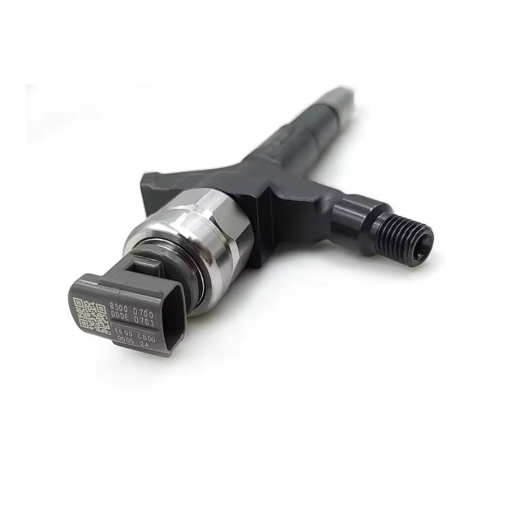 295050-0901 16600-LC10B Diesel Fuel Injector for Nissan Cabstar Euro5 YD25