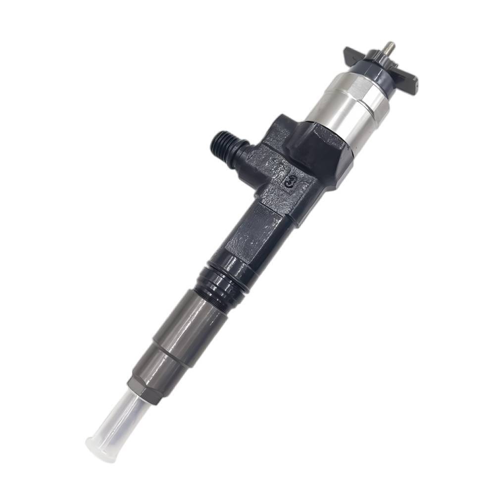 095000-9690 1J500-53051 Diesel Fuel Injector Assembly for Kubota V3800 V3800T
