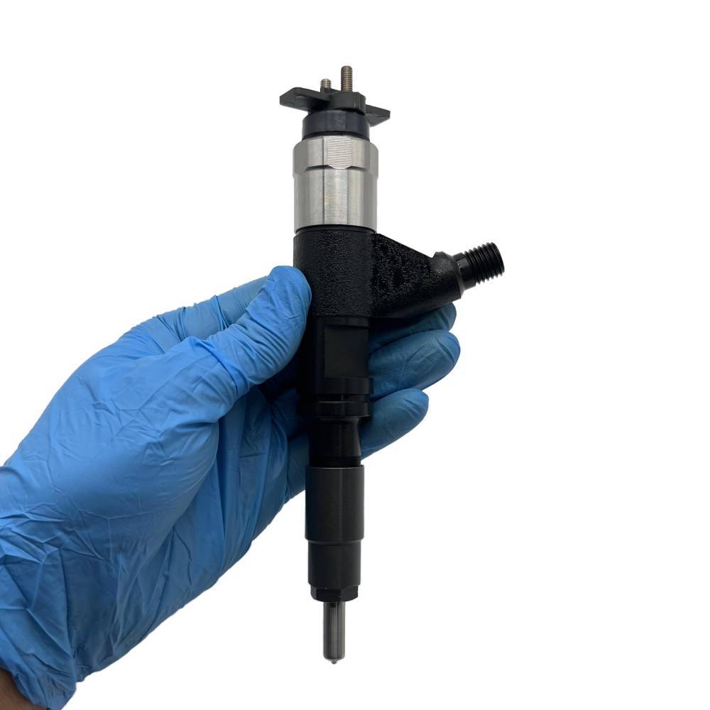 Diesel Fuel Injector Assembly 095000-7560 0950007560 RE524361 For John Deere